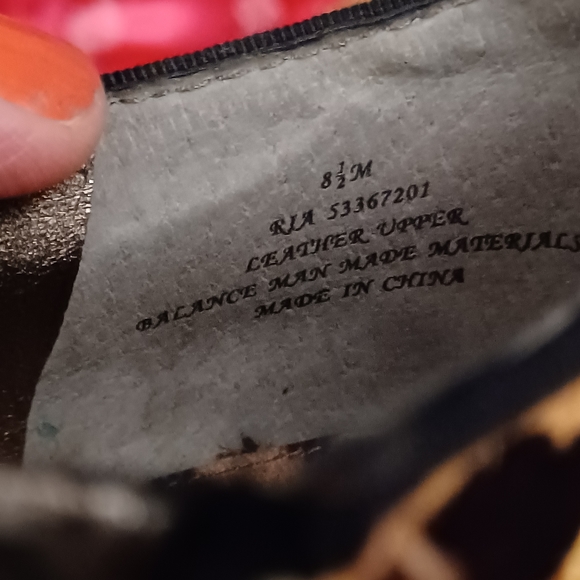 Sam Edelman Ria Leopard Bootie + FREE Matching Bracelet - Picture 6 of 10